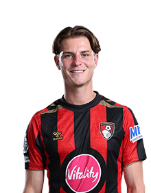 Player 1 is Alex Scott (Credit https://fantasy.premierleague.com/)